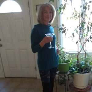 Meet your Posher, Yolanda